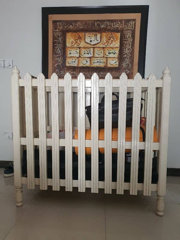 Solid Wooden Baby Cot. for the age of 1 to 4 years Baby boys & Girls. 4