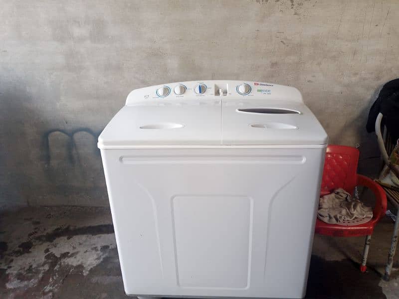 Dawlance washing and dryer machine semi automatic 1