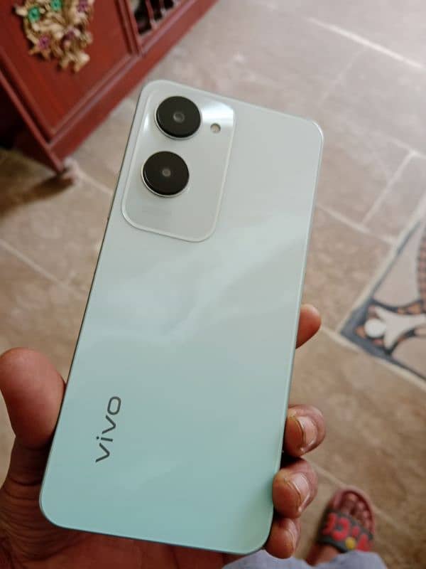 vivo y18 1