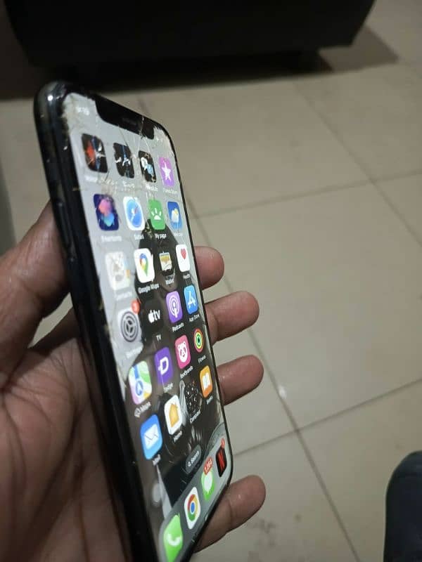 iphone 11 pro 5