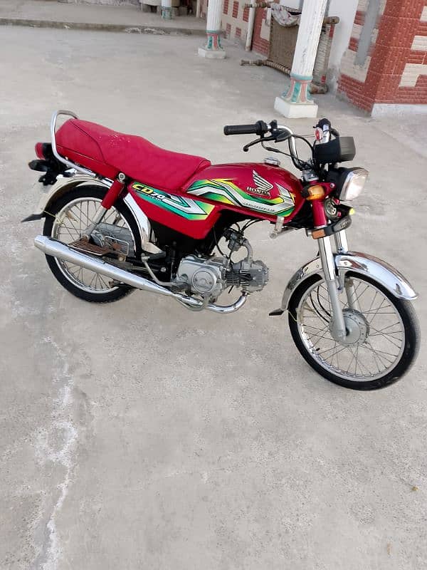 first onwer used Honda 70cc Brand New condition 2