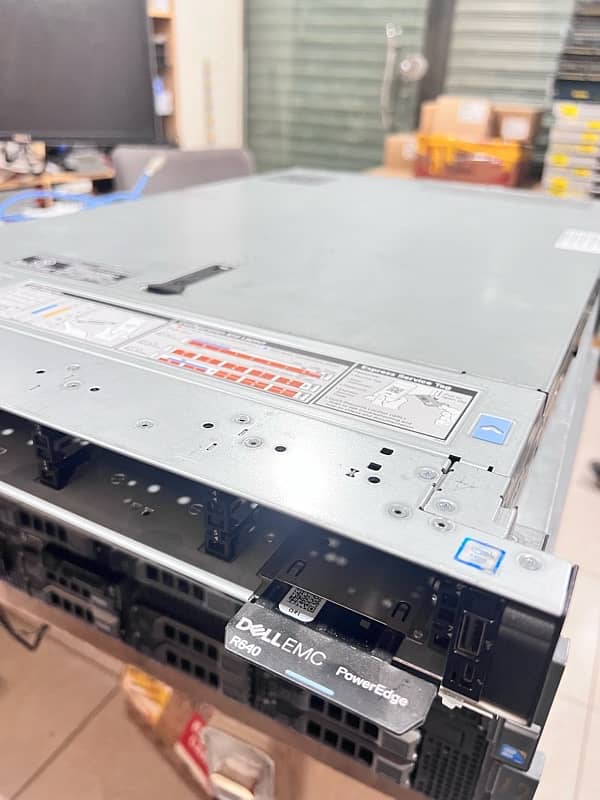 DELL POWEREDGE R740XD And R640 3