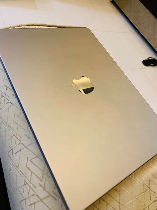 MACBOOK PRO | M2 PRO | 16GB RAM 1TB SSD | WITH BOX 0