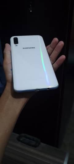 Samsung A50