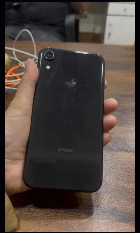 iphone XR 1