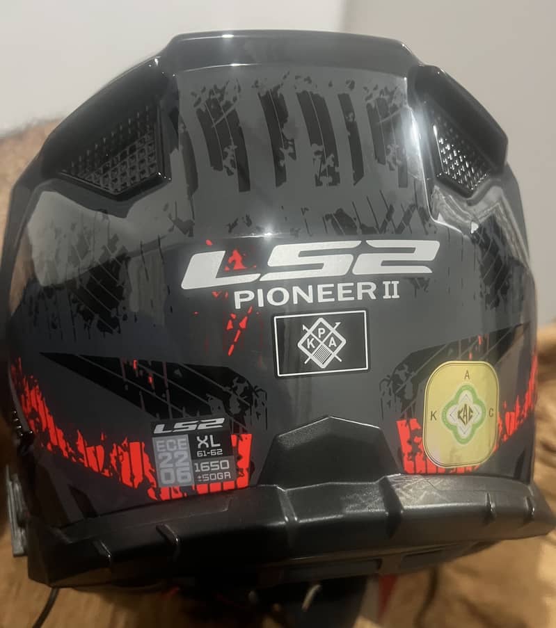 LS2 pioneer 2 HELMET 2