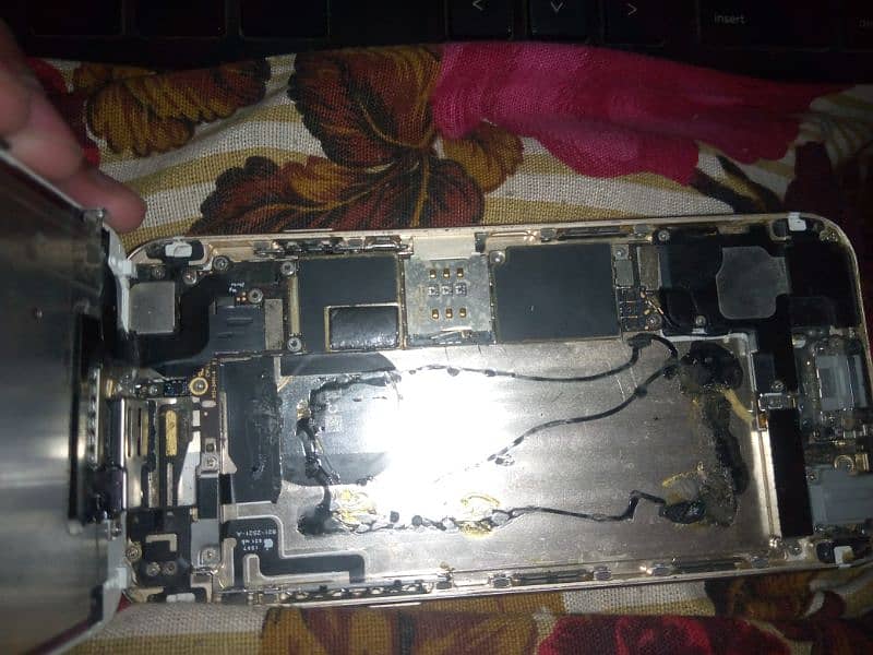 Iphone 6 for sale battery dalni hai bas 3