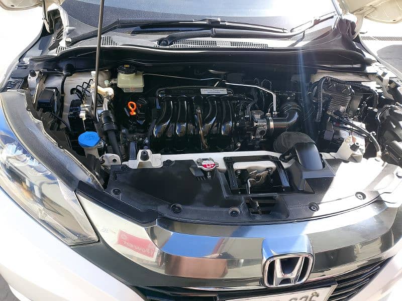 Honda Vezel 2015 Z Sensing 14