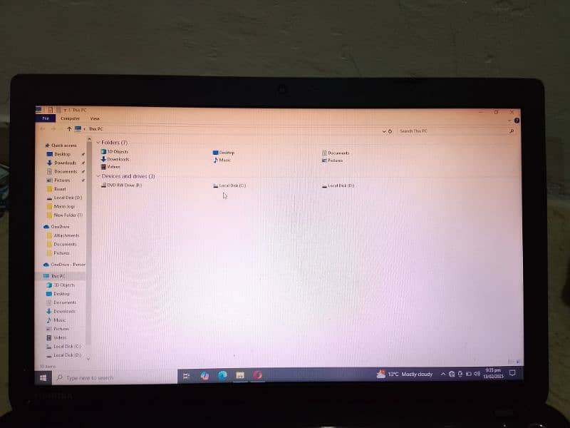 Toshiba 4 GB Ram / 250 GB Hard 8