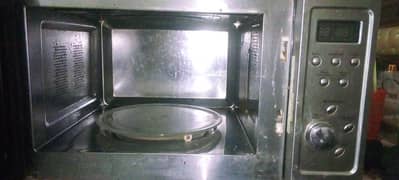 Microwave Oven