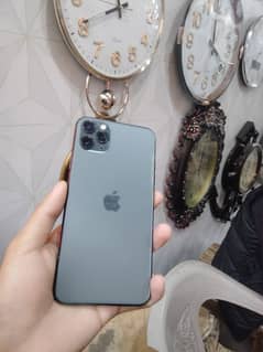 I phone 11 pro max jv 512 Gb battery 88% True Tone