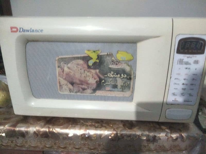 Dawlance microwave oven good condition 1