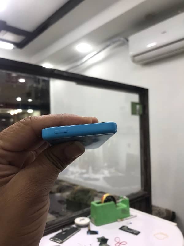 iphone5c blue colour 5