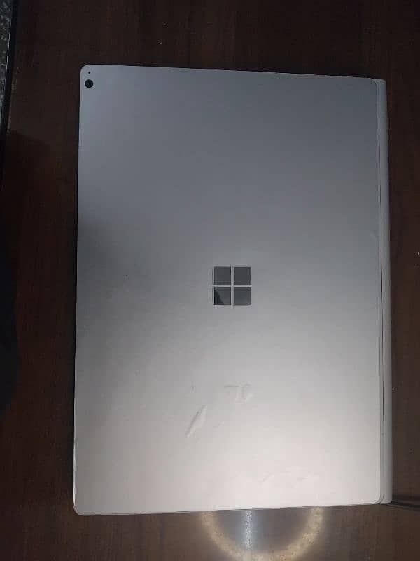 Surface Book 2 15 " i7 8th gen 16 GB RAM 256GB GTX 1060 6GB VRAM 4