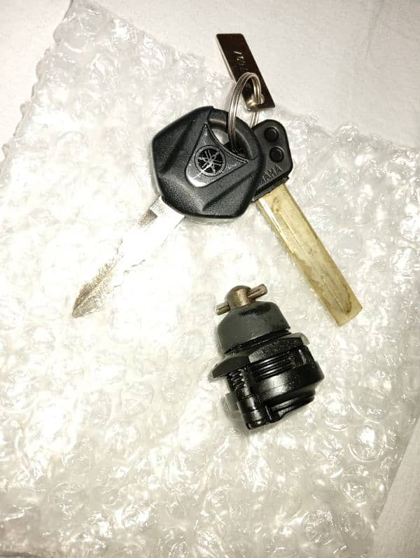 Yamaha YBR 125 - GENUINE SWITCH SET 4