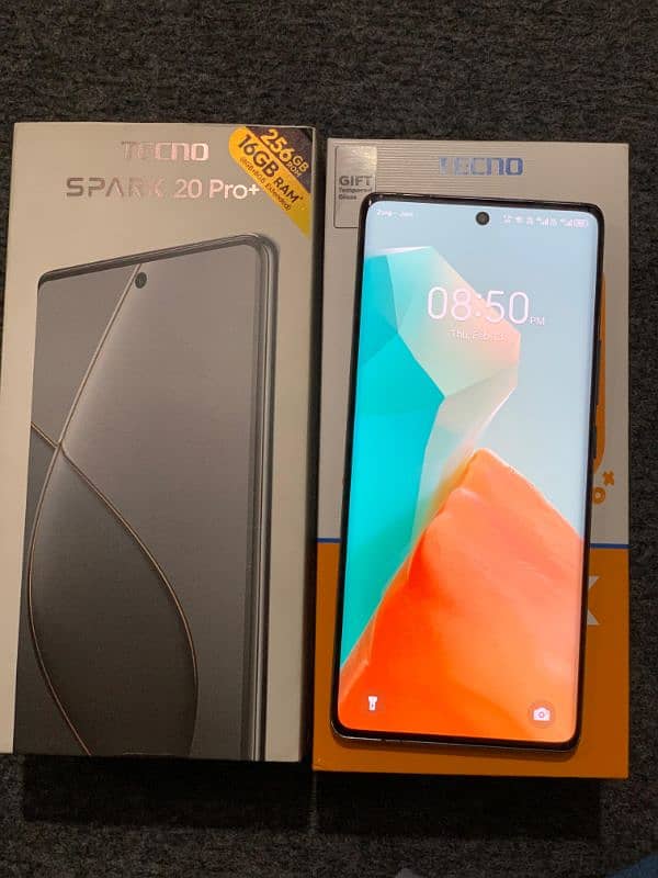 Tecno Spark 20 pro Plus 3