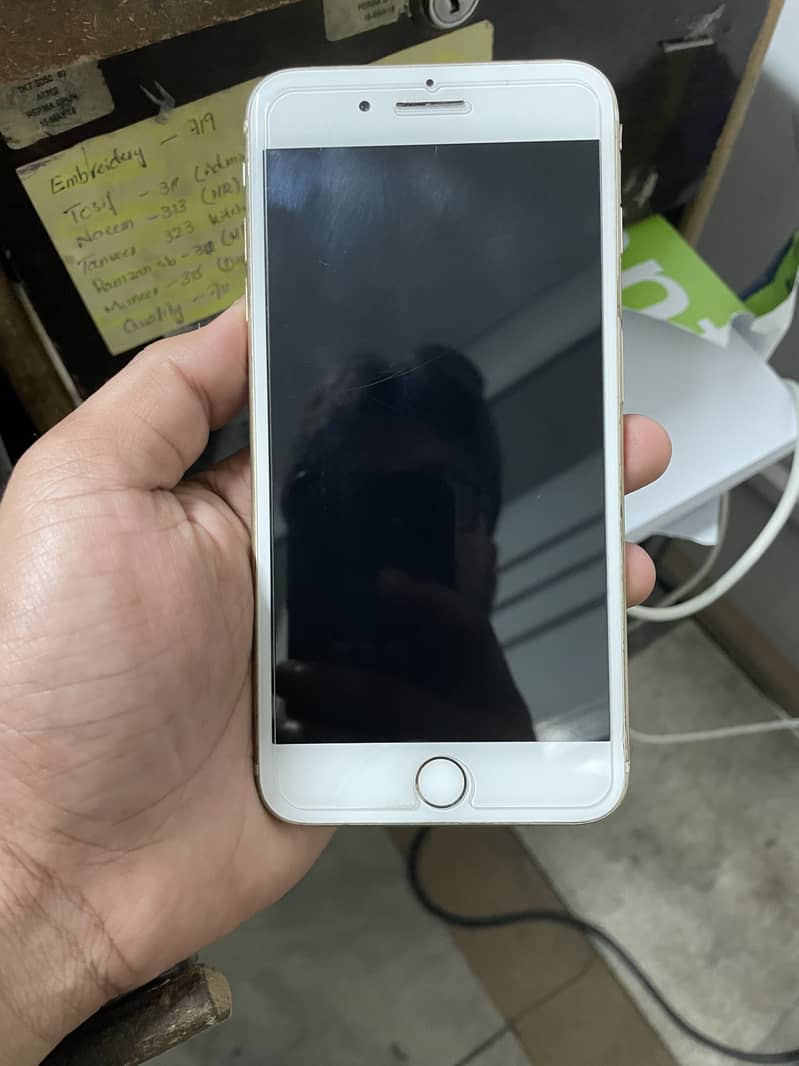 Apple iPhone 7 Plus 4