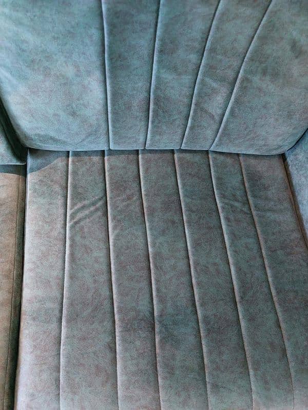 Pure shisham wood 3 seater at reasonable rate 2