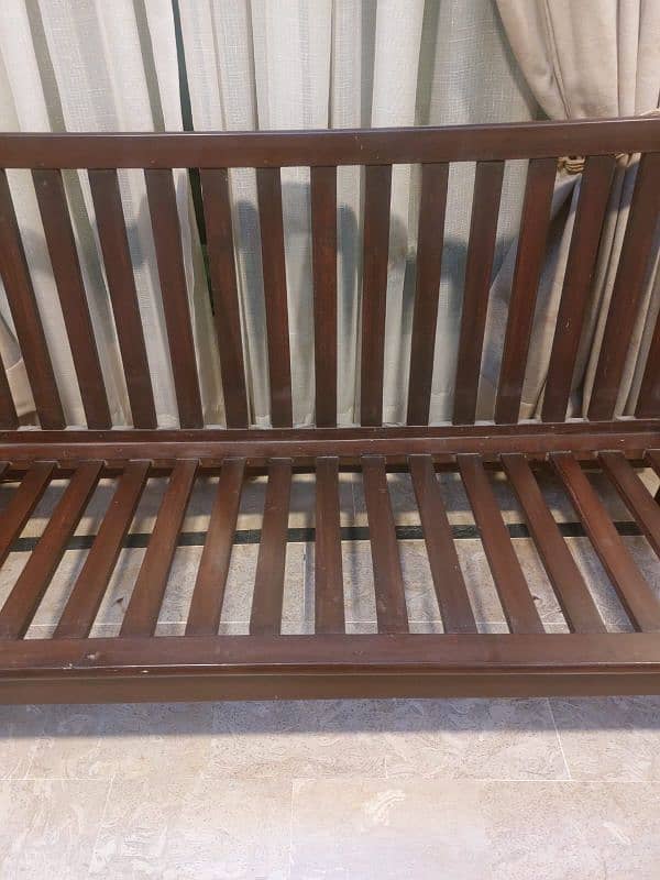 Pure shisham wood 3 seater at reasonable rate 8