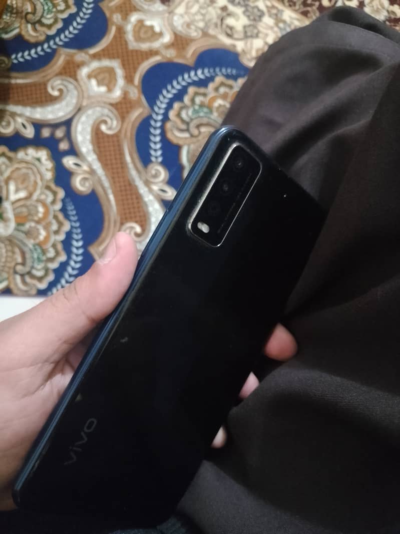 Vivo Y12s 1