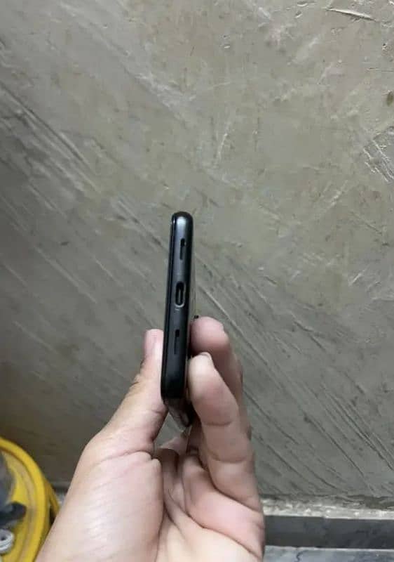 Google Pixel 4a5g 3