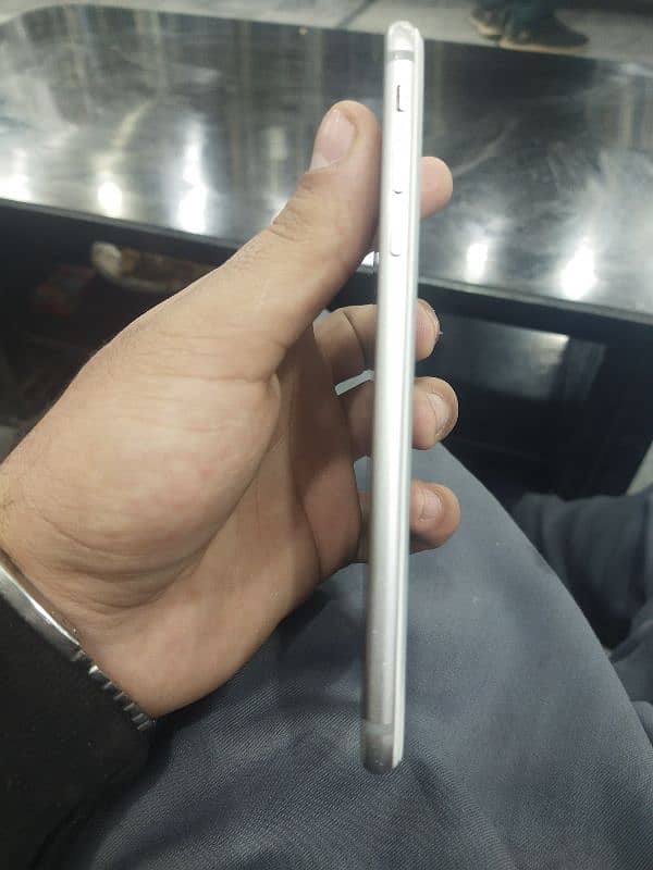 iPhone 6 plus pta approved finger km nhi karta 8