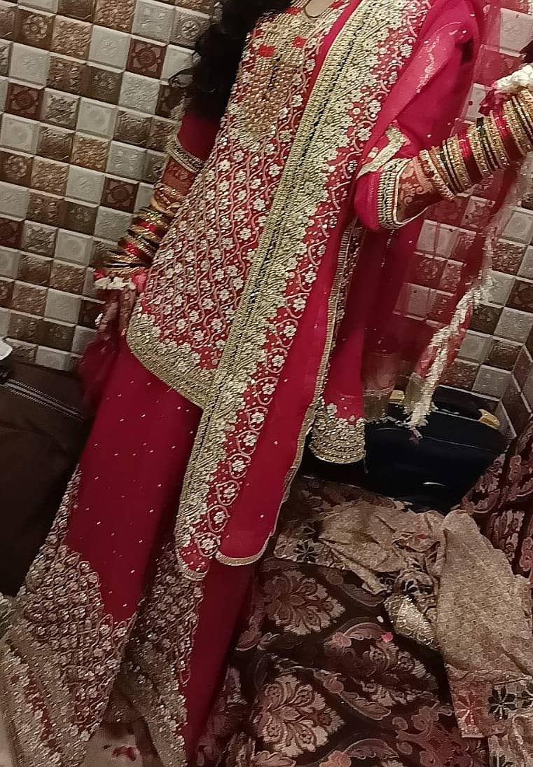 bridal lehnga 0