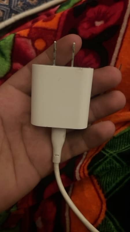 Iphone 12 pro max with original charger 7