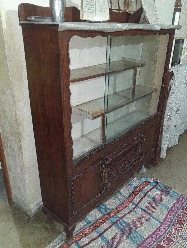 showcase for sale condishion good Lahore jorra pull 03094149808 3