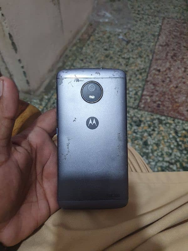 Motorola E4 metal dual sim 4