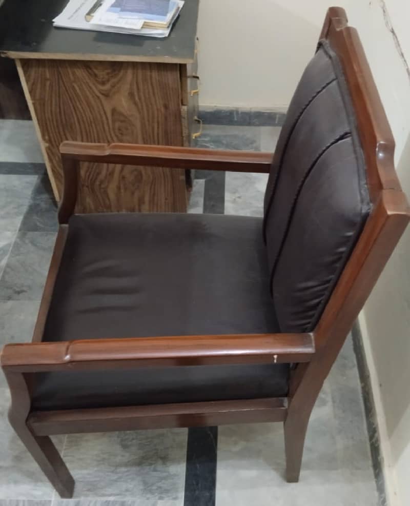 Executive Study Chair 1