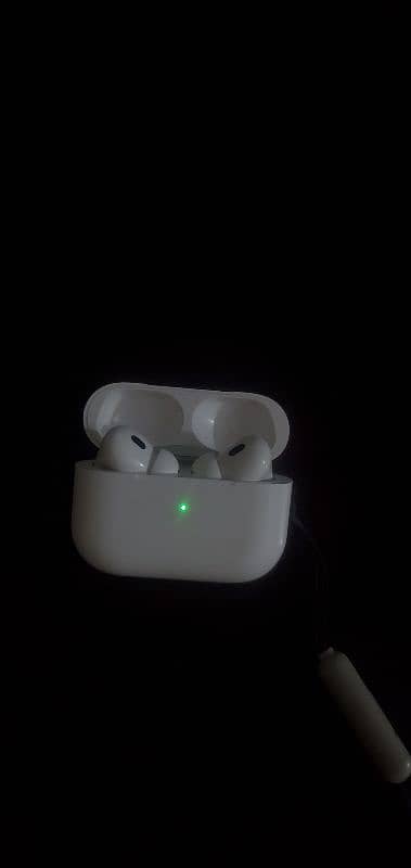 airpods pro by apple 1