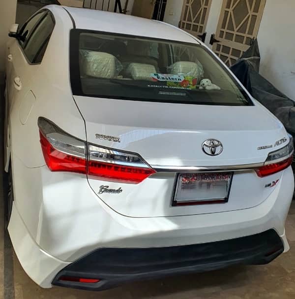 Toyota corolla altis grande 1.8  bumper to bumper original 0