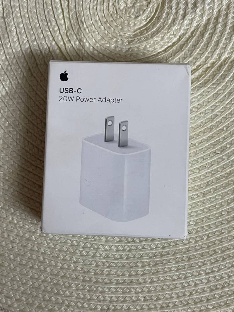 Apple 20W USB-C Power Adapter 2Pin 4