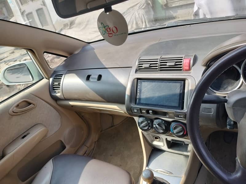 Honda City 2004 14 lac 25 hazar FAISALABAD 1