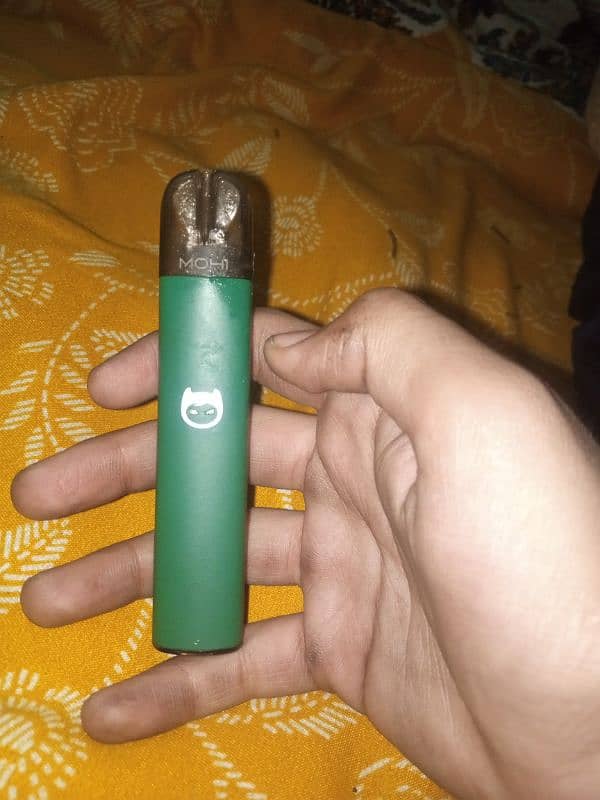 imported vape 10/10 condition 2