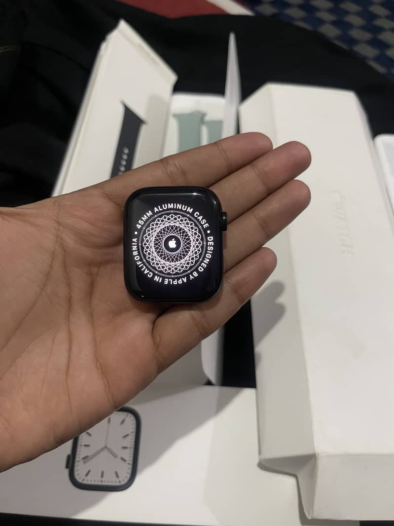 Apple watch series 7 ( 45 mm ) with box 3