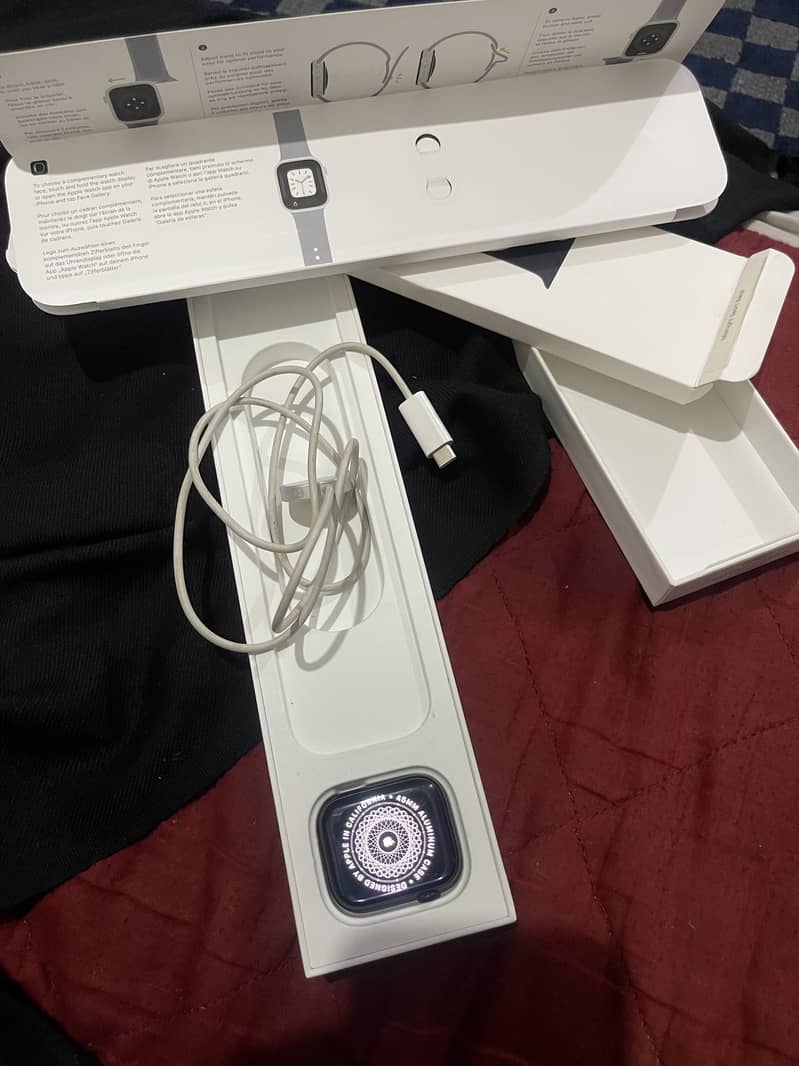 Apple watch series 7 ( 45 mm ) with box 5