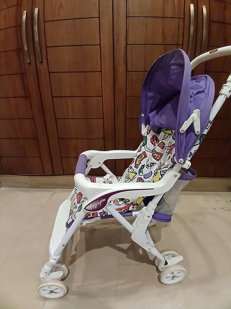 Imported( agapia made in Korea ) baby stroller 1