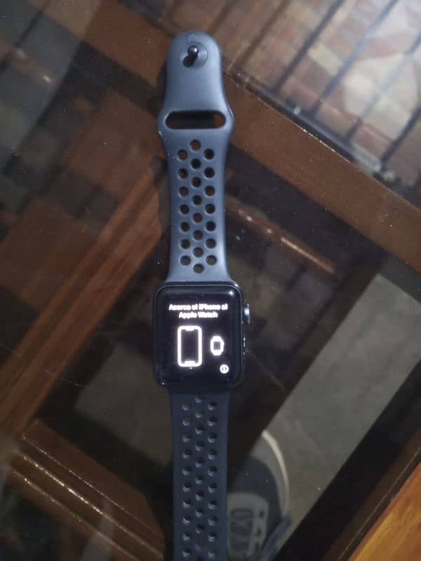 apple series 3 smart watch urgent sale 5