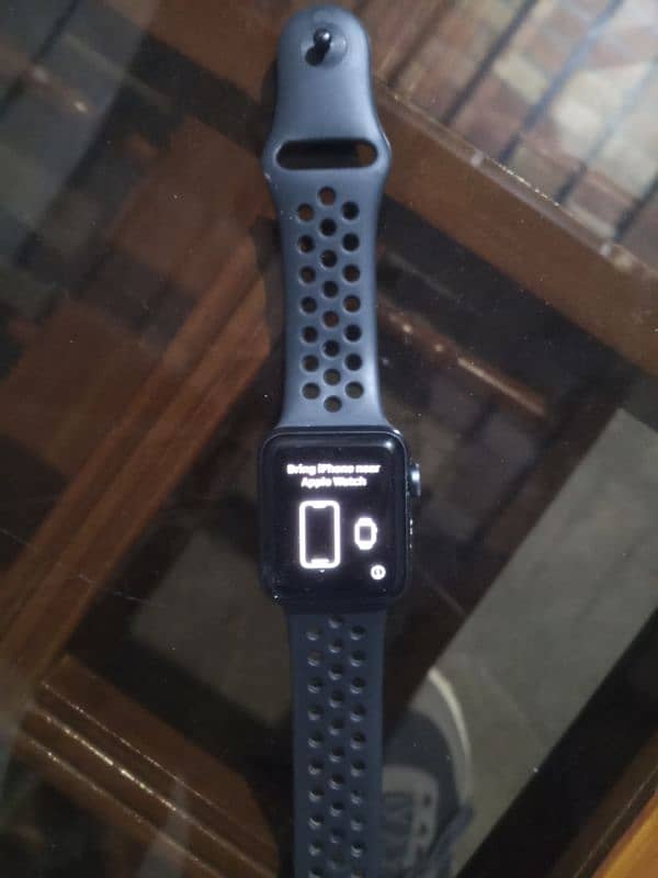 apple series 3 smart watch urgent sale 6