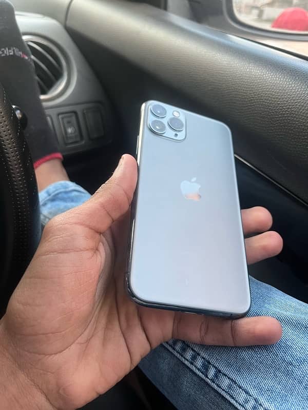 iphone 11 pro 1