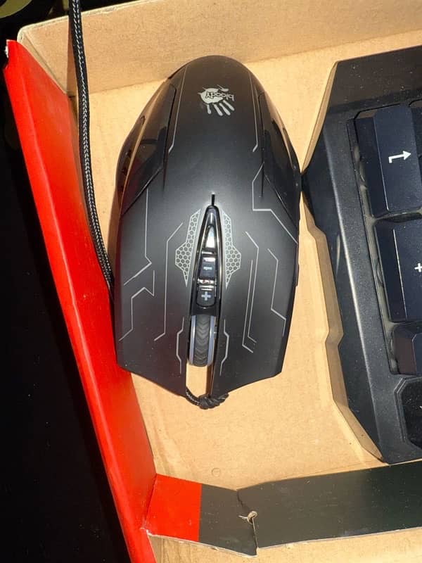 Bloody Q1300 Keyboard and Mouse 4