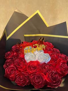 Customized Undying flower valentine deal available contact now