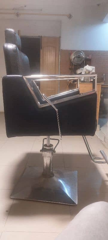 hair cutting chair 3