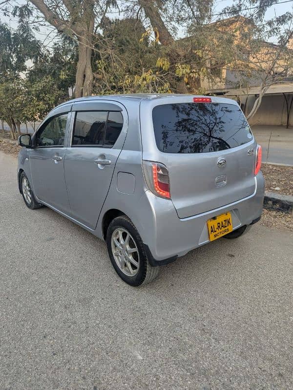 Daihatsu Mira 2016 3