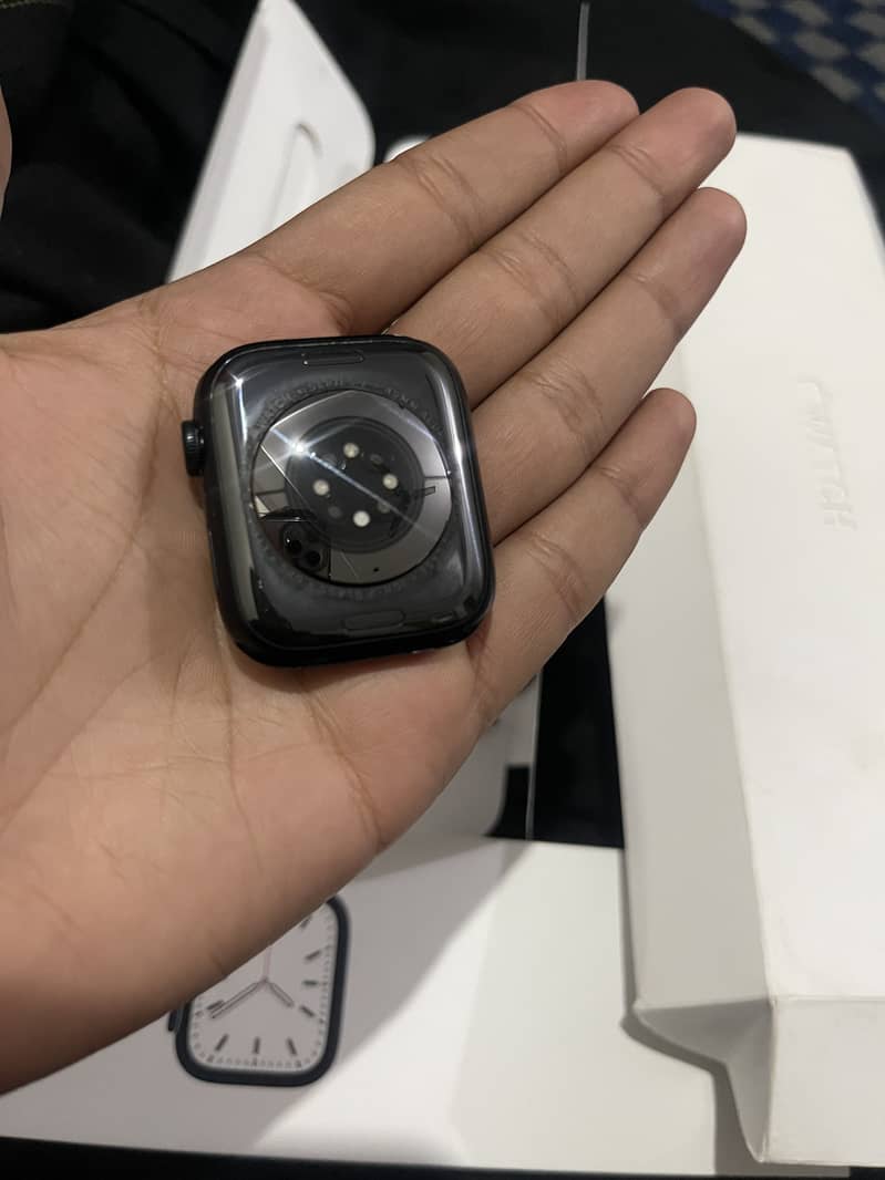 Apple watch series 7 ( 45 mm ) with box 2