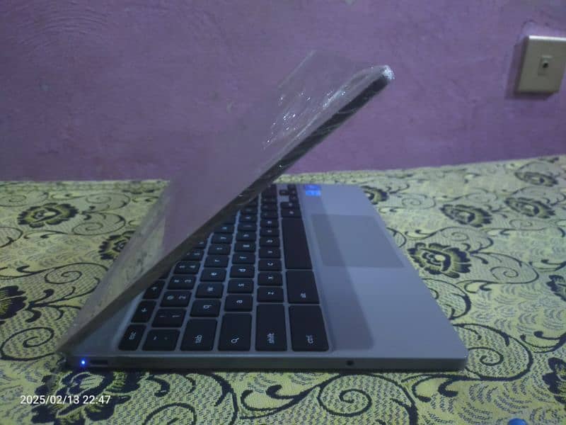 Samsung type c Latest model available 6