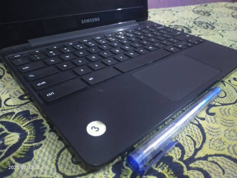 Samsung type c Latest model available 14