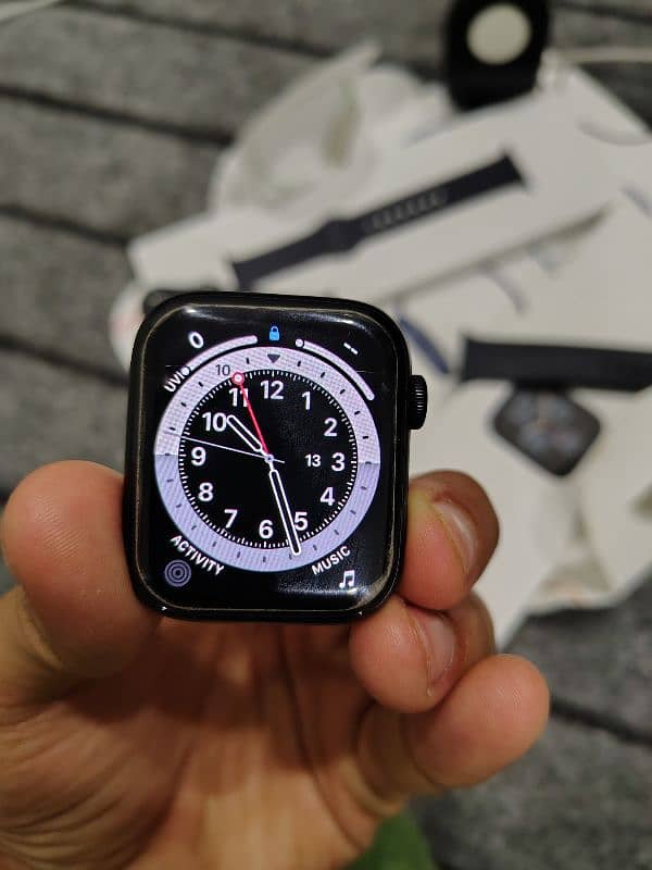 Apple Watch SE 2 (2024) 44mm 3